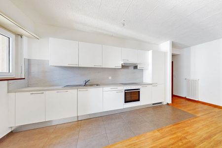 Ampio e luminoso 3.5 locali - Foto 3