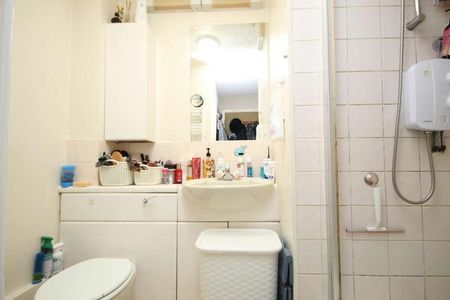 Conifer Way, Wembley, Middlesex, HA0 - Photo 4