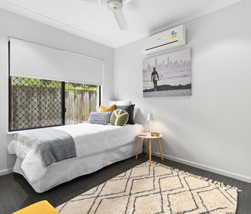 MODERN FAMILY HOME IN BLUECHIP LOCATION! - Photo 6