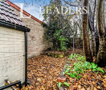 3 bedroom terraced house to rent - Photo 4