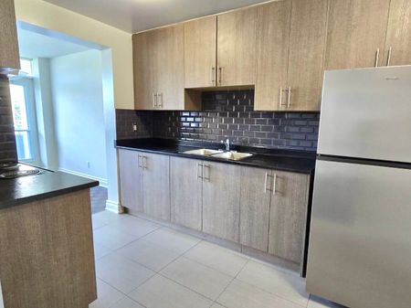 For Lease - 35 Esterbrooke Avenue Unit# 215, Toronto, Ontario - Photo 4