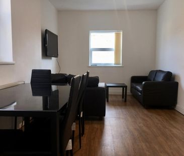 5 bedroom maisonette to rent - Photo 5