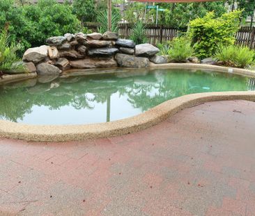 NEAT AND TIDY TOWNHOUSE - Photo 3