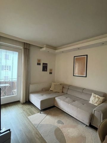 Zentrale 2- Zimmer- Wohnung (65m²) im Zentrum von Fürstenfeld - Photo 2