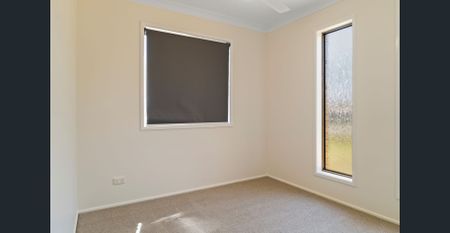 Beautifully Refreshed 2-Bedroom Duplex in Prime Harristown Location - Photo 4