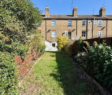 2 bedroom terraced house to rent - Photo 1