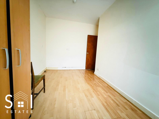 4 bedroom terraced house to rent - Photo 1