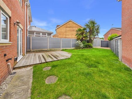 3 bedroom Detached house to rent - Photo 4
