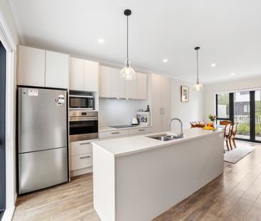 Contemporary Home For Your Family to rent fully furnished. - Photo 6