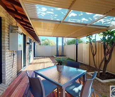 Charming Rear Villa in Prime Wembley Location HOME OPEN SATURDAY 14... - Photo 5