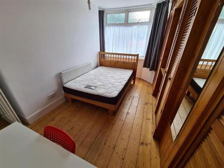 Southmead Road, Southmead - Photo 5