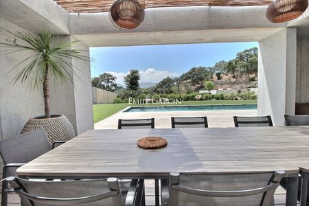 Superbe villa à louer avec accès privé à la plage, proche Propriano - Photo 2