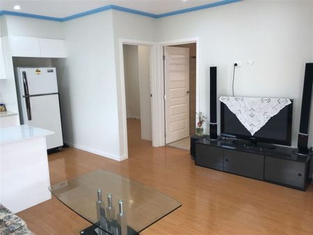 Beautiful 2 Bedroom Grannyflat - Photo 2