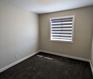 UPPER 84 Creekstone Drive Southwest - Photo 2