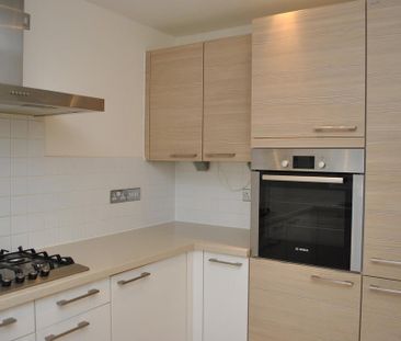 2 bedroom semi-detached house to rent - Photo 3