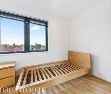 Lanacre Avenue, . - Photo 6