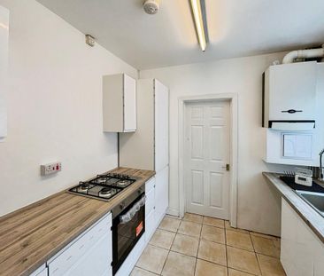 3 bedroom property to rent - Photo 1