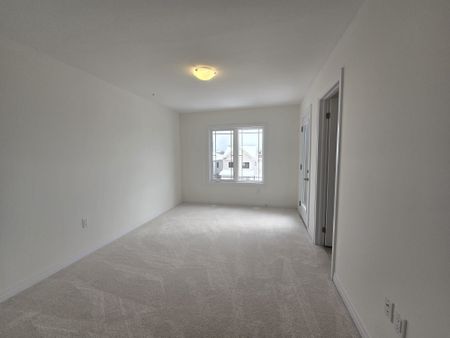 For Lease - 11 Greig Street, Brantford, Ontario - Photo 4