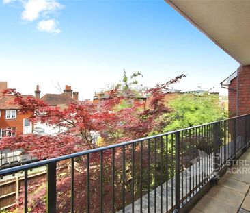 Sydenham Road, Guildford, Surrey, GU1 3ST - Photo 6