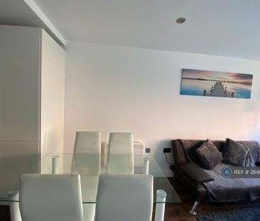 1 bedroom flat to rent - Photo 4