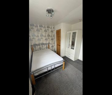 Room in a Shared House, Waterworks Road, B16 - Photo 1