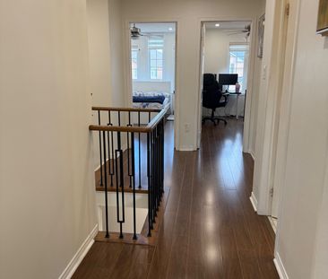 For Lease - 1678 Creek Way, Burlington, Ontario - Photo 2