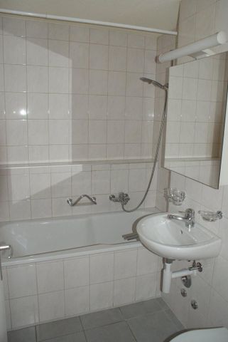 Am Fusse des Bözingenberges - modern und zentral wohnen - Foto 4