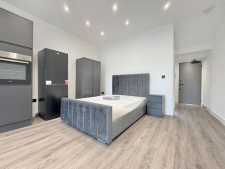 Studio to rent - Photo 2