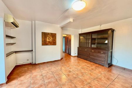 Unirii - Negru Voda, apartament 2 camere spatios, nemobilat, 70 mp. - Photo 5
