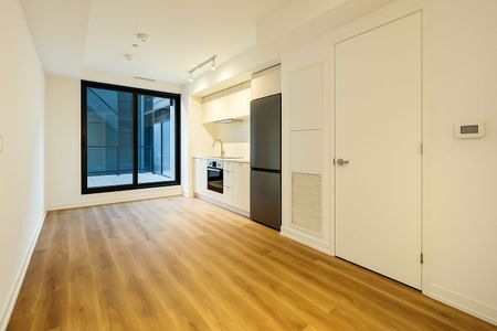 For Lease - 1 Jarvis Street Unit# 509, Hamilton, Ontario - Photo 4