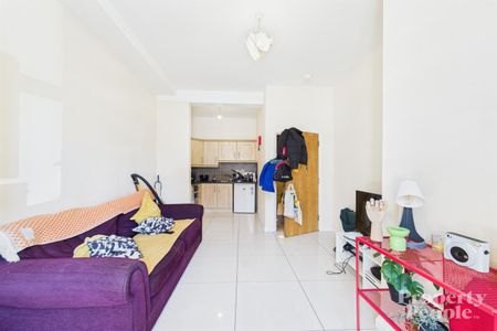 APT 1, 13 Jubilee Avenue, Belfast,, BT15 3BX - Photo 5