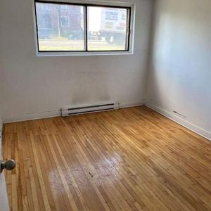 3.5 près station métro Honoré-Beaugrand - Photo 2