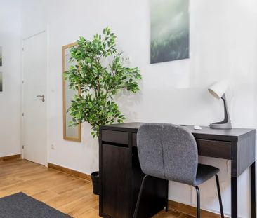 Avenida de la Plaza de Toros, Madrid, Community of Madrid 28025 - Photo 2