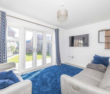 3 bedroom semi-detached house to rent - Photo 4