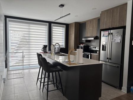 Maison à étages à louer - Saint-Eustache (Nord Est) Maison à étages à louer - Saint-Eustache (Nord Est) - Photo 2