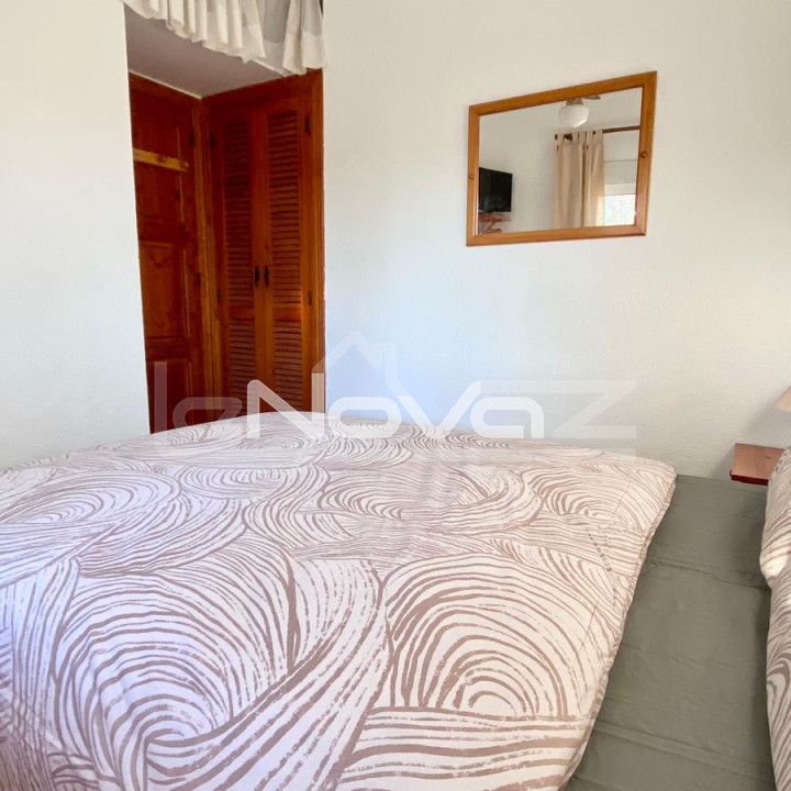 Beautiful apartment with stunning views of the salt la - Photo 1