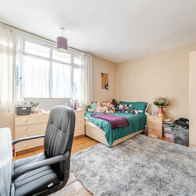 4 bedroom terraced house to rent - Photo 1