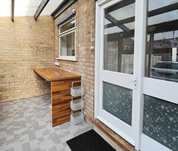 2 bedroom terraced house to rent - Photo 2