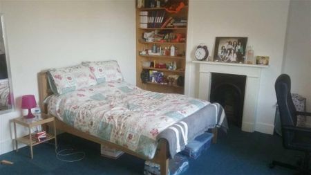 5 bedroom terraced house to rent - Photo 3