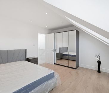 3 bedroom apartment to rent - Photo 3