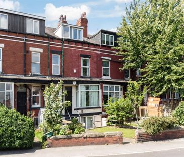 4 bedroom terraced house to rent - Photo 6