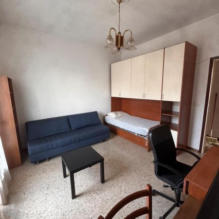 Stanza Doppia con Balcone a Parma - Zona Ospedale - Photo 4