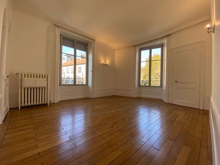 Location Appartement 6 pièces 165m² BESANCON 25000 - Photo 5