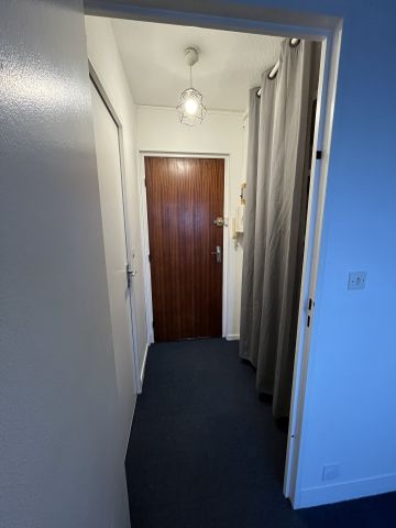 Location Appartement 1 pièce 23m² MAROMME 76150 - Photo 3