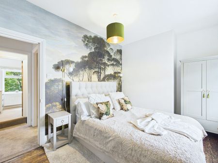 Terraced House to rent on - Photo 2