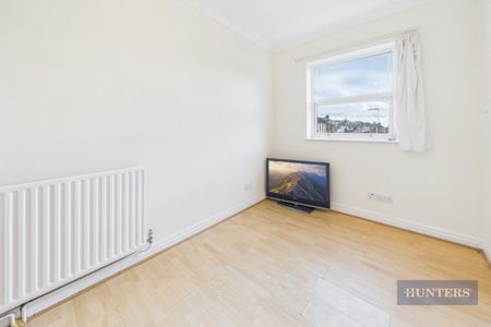 2 bedroom Flat To Let Total Size: 625 SQ FT - Photo 5