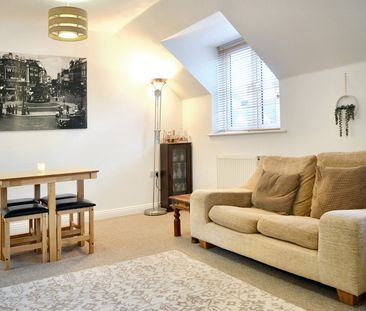 £1,150 PCM - Photo 5