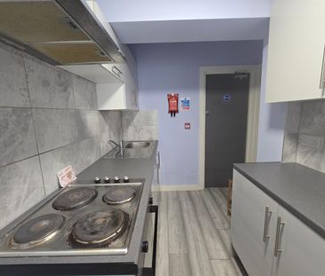 Rowan Road, West Drayton UB7, London - Photo 5