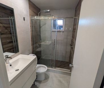 For Lease - 345 Centre Street, Richmond Hill, Ontario - Photo 6