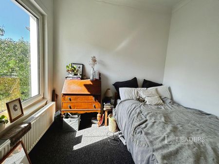 5 bedroom maisonette to rent - Photo 2